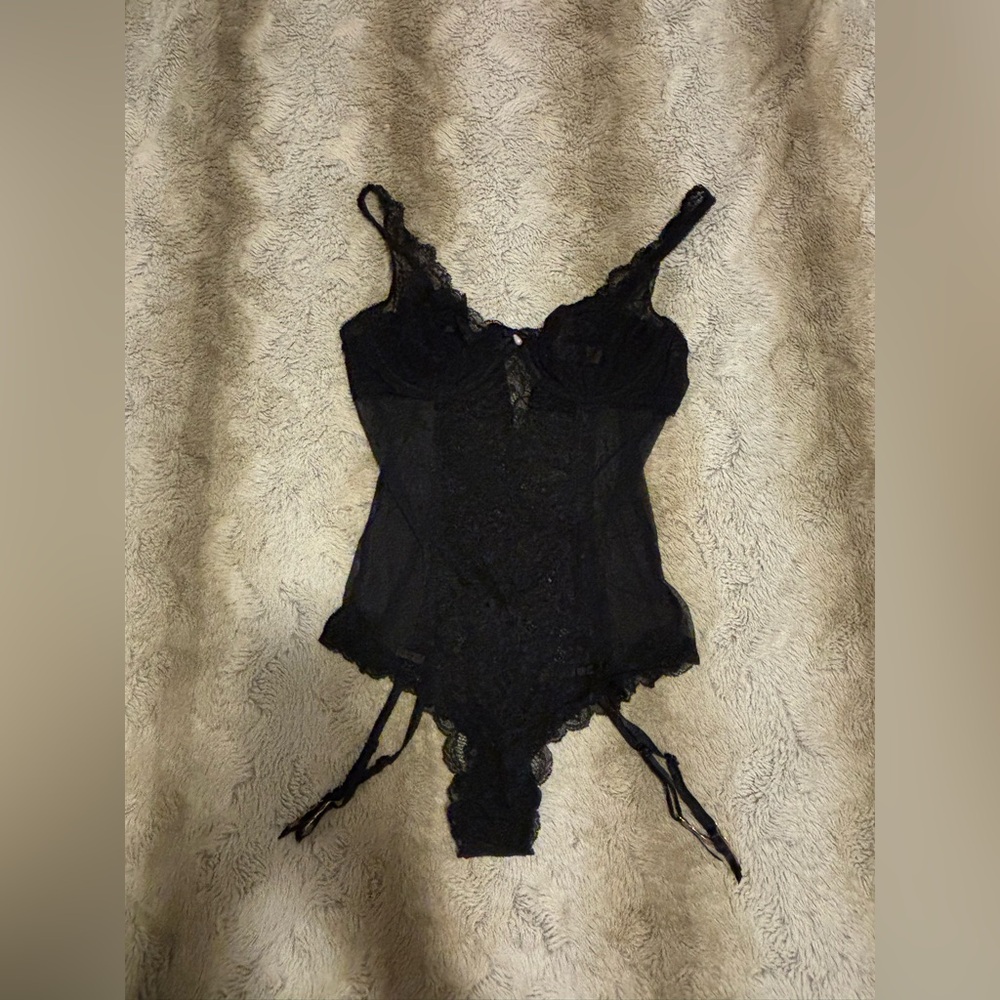 Victoria’s Secret lingerie - 34c
